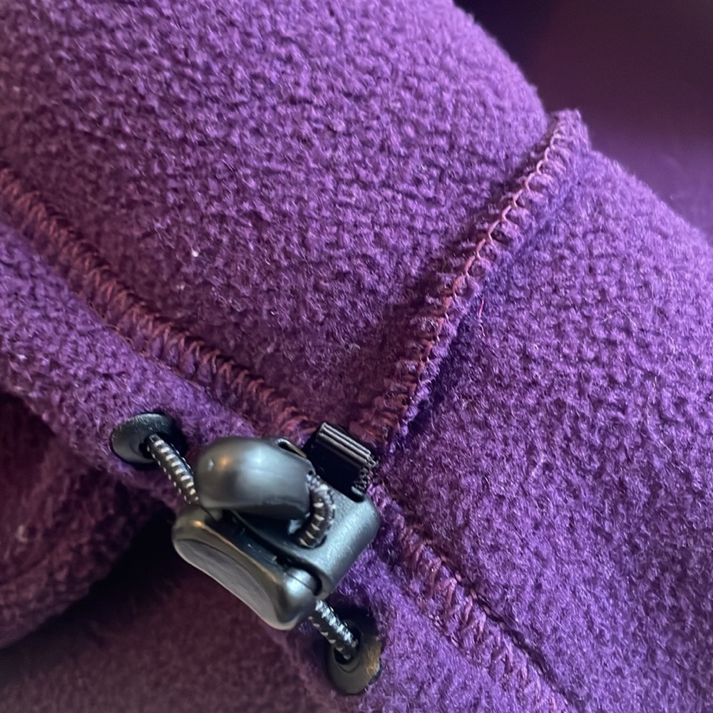 L.L. Bean Women's Deep Purple Mountain Fleece Jacket - Picture 7 of 7